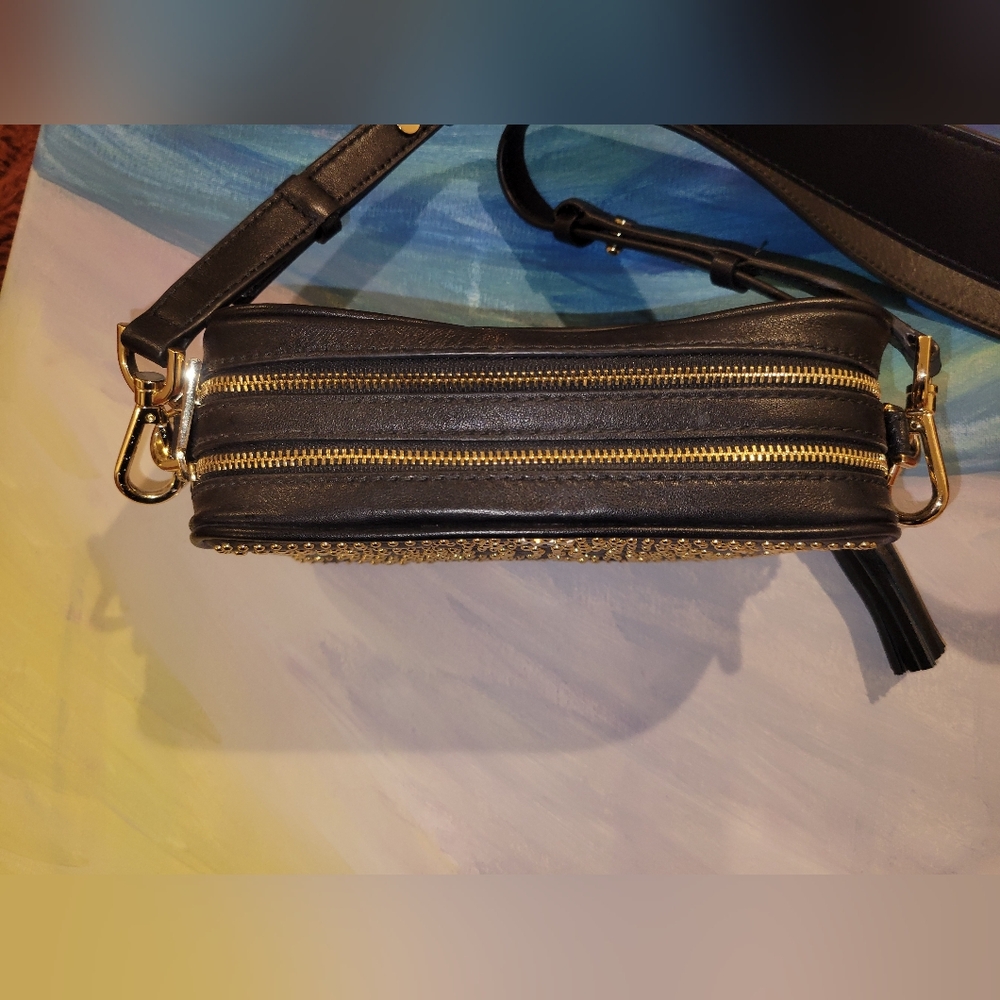 Michael Kors Quilted Stud Camera Bag - Picture 4 of 14